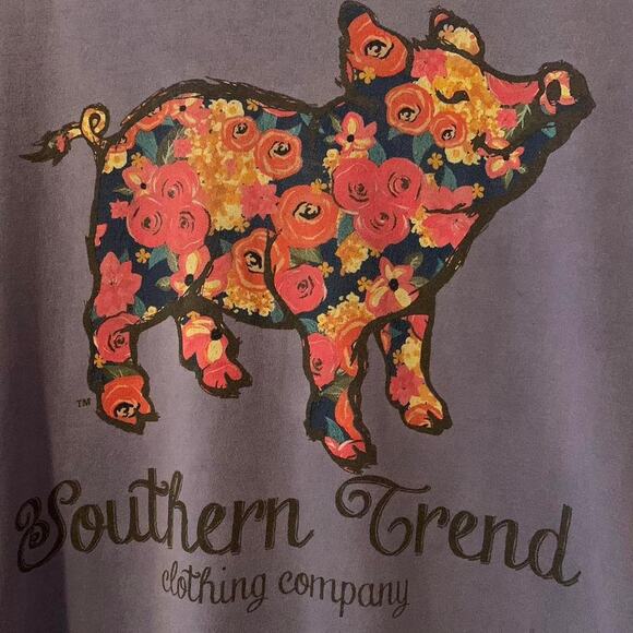 Southern Trend Clothing Company T-shirt Floral Pig Print Small Preppy Cotton - Picture 4 of 4